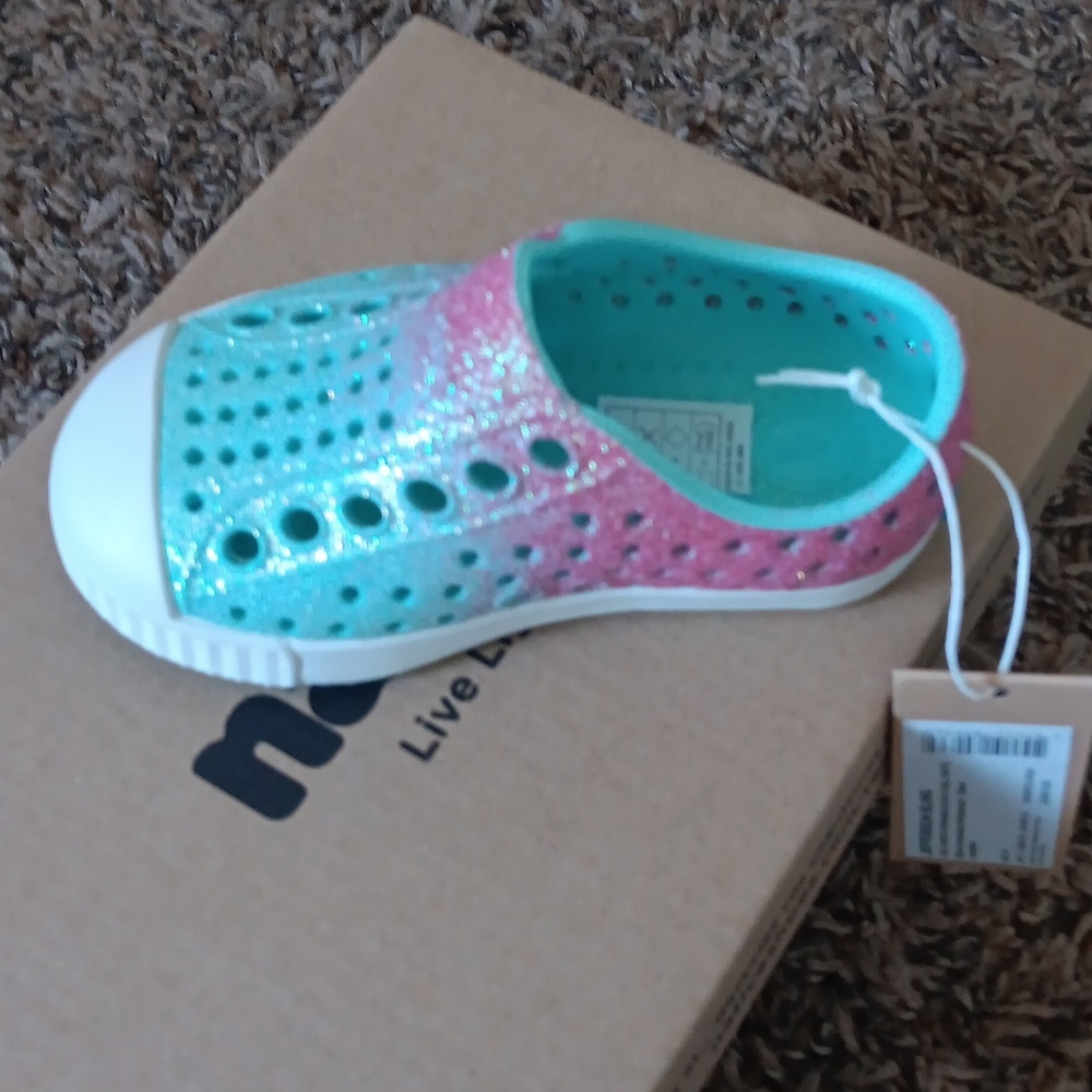 Native Brand Glitter Slip-On Shoes - Pink and Blue New In Box - Picture 5 of 7